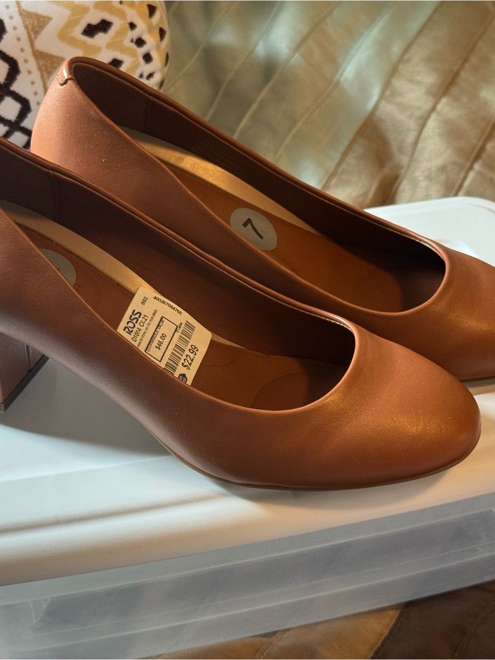 AEROSOLES Women's Tan Brown Block Heel Pumps